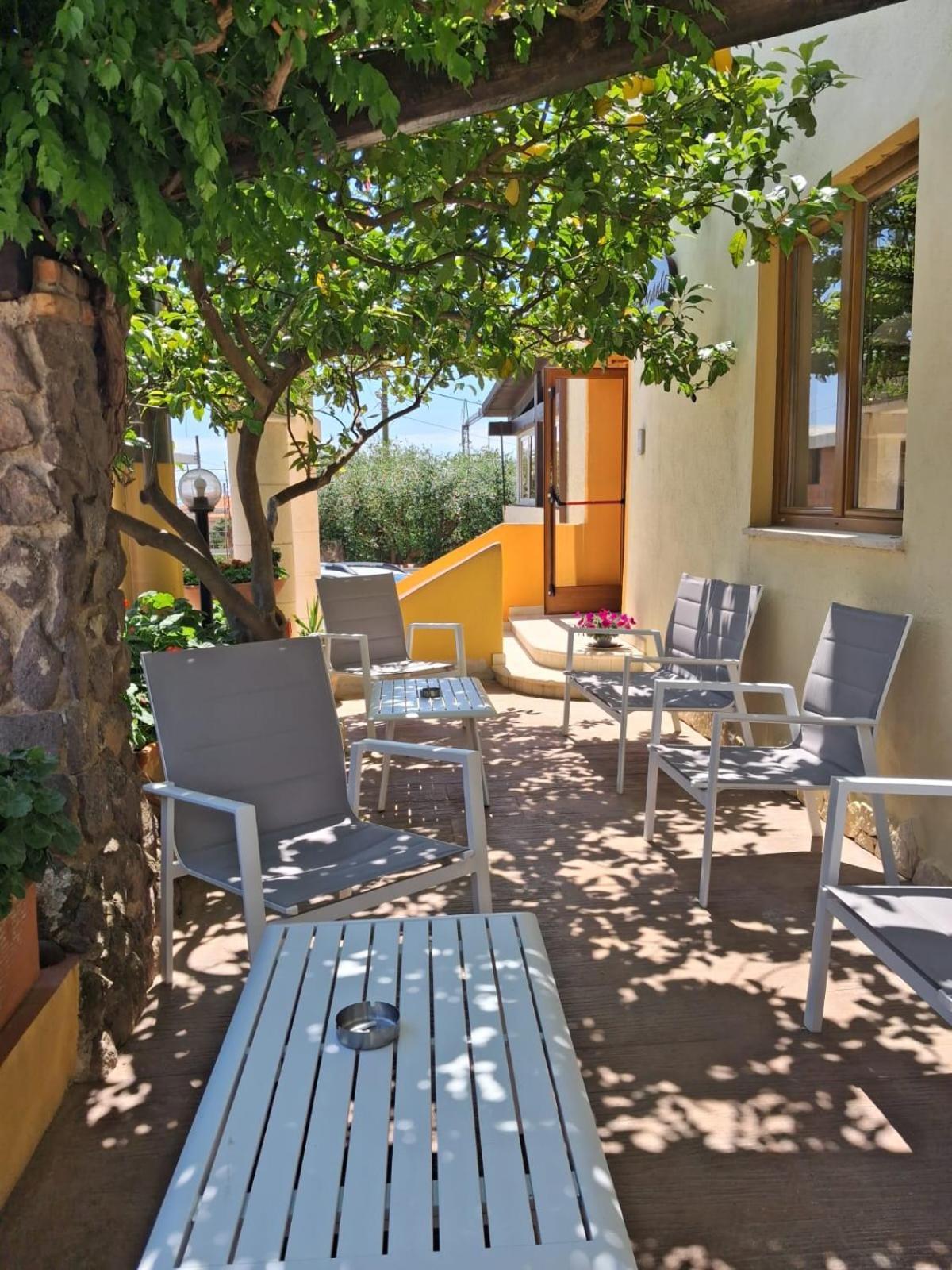 Hotel La Playa Cala Gonone Exterior photo