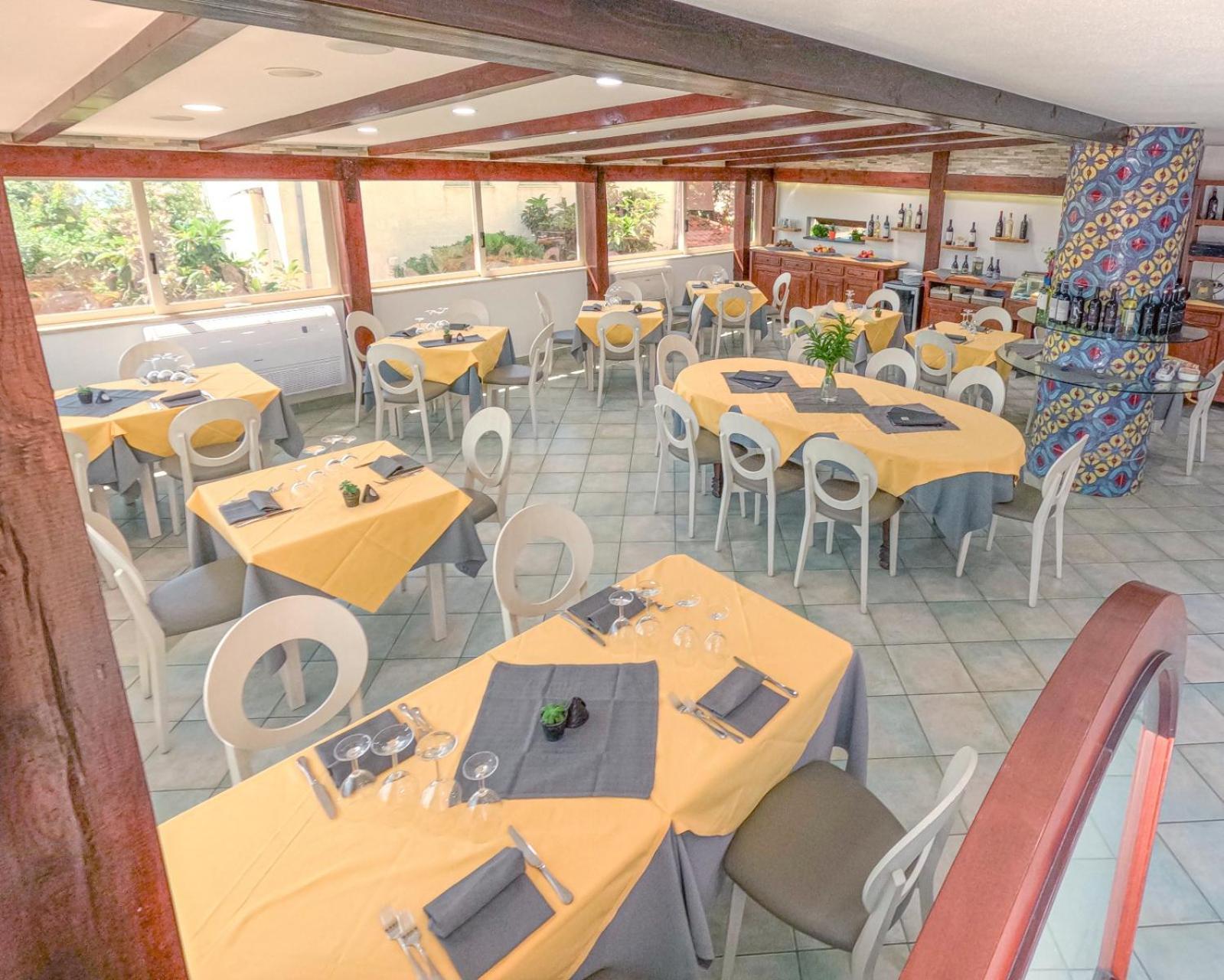 Hotel La Playa Cala Gonone Exterior photo